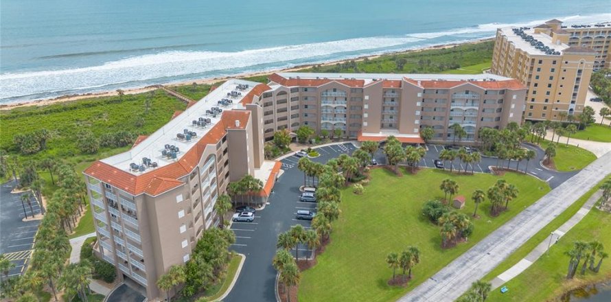 Condominio en Palm Coast, Florida, 2 dormitorios № 1908156