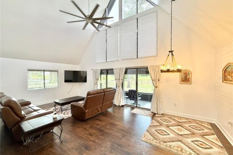 House in Mount Plymouth, Florida 3 bedrooms, 169.08 sq.m. № 1826575 - photo 6
