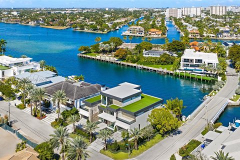 House in Fort Lauderdale, Florida 6 bedrooms, 848.66 sq.m. № 2033851 - photo 9