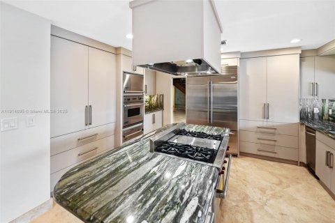 Casa en venta en North Miami, Florida, 6 dormitorios № 1973417 - foto 18