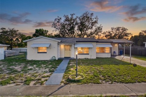 Casa en Spring Hill, Florida 3 dormitorios, 126.35 m2 № 2325071