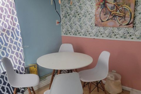 Купить виллу или дом в Холливуд, Флорида 2 спальни, 50.35м2, № 2050141 - фото 10