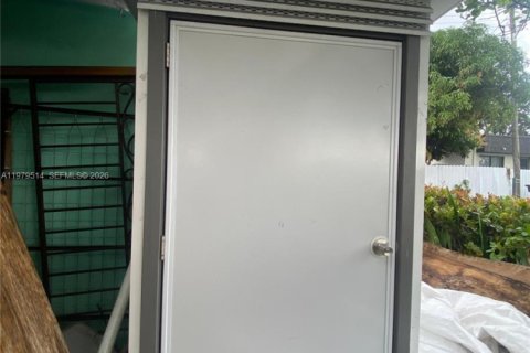 Купить виллу или дом в Холливуд, Флорида 2 спальни, 50.35м2, № 2050141 - фото 2