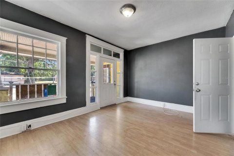 Propiedad comercial en alquiler en Tampa, Florida, 153.29 m2 № 1734059 - foto 24