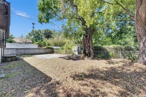 Propiedad comercial en alquiler en Tampa, Florida, 153.29 m2 № 1734059 - foto 11