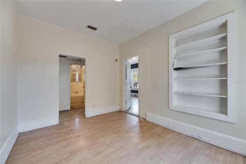 Propiedad comercial en alquiler en Tampa, Florida, 153.29 m2 № 1734059 - foto 28