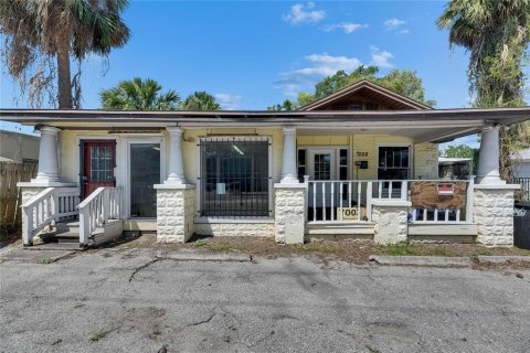 Propiedad comercial en alquiler en Tampa, Florida, 153.29 m2 № 1734059 - foto 1
