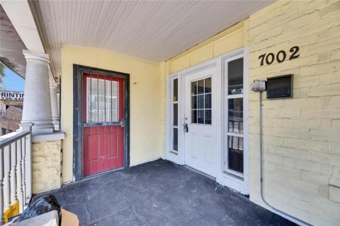 Propiedad comercial en alquiler en Tampa, Florida, 153.29 m2 № 1734059 - foto 7