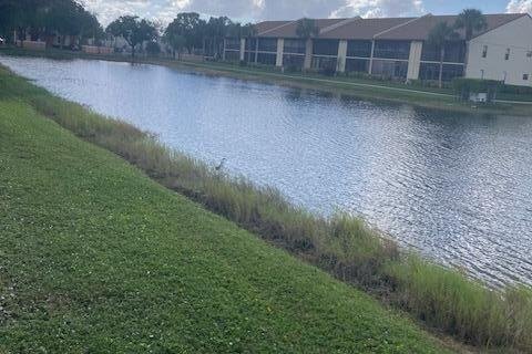 Condominio en alquiler en Lake Worth, Florida, 2 dormitorios, 126.35 m2 № 927647 - foto 1