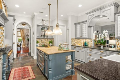 House in Winter Park, Florida 4 bedrooms, 430.6 sq.m. № 1395592 - photo 14
