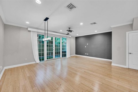 Adosado en venta en Fort Lauderdale, Florida, 4 dormitorios, 246.38 m2 № 2085089 - foto 13