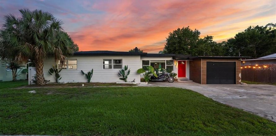 Villa ou maison à Orlando, Floride 4 chambres, 130.53 m2 № 1772223
