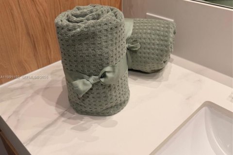 Купить кондоминиум в Майами, Флорида 29.82м2, № 2089931 - фото 14