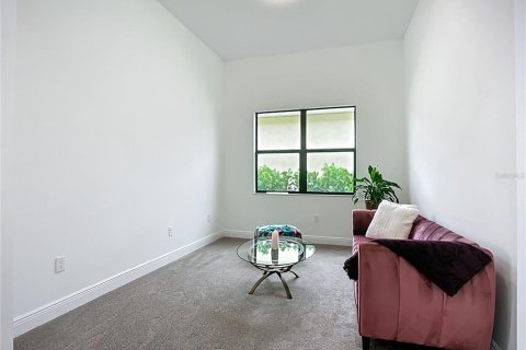 House in Sarasota, Florida 3 bedrooms, 196.77 sq.m. № 2157651 - photo 17
