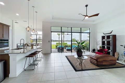 House in Sarasota, Florida 3 bedrooms, 196.77 sq.m. № 2157651 - photo 19