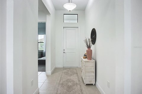 House in Sarasota, Florida 3 bedrooms, 196.77 sq.m. № 2157651 - photo 8