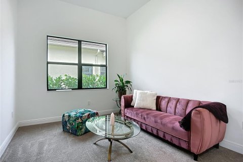House in Sarasota, Florida 3 bedrooms, 196.77 sq.m. № 2157651 - photo 16