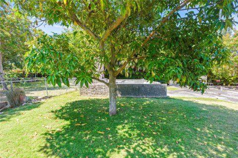 Villa ou maison à louer à Miami, Floride: 2 chambres, 216.65 m2 № 2005844 - photo 26