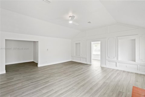 Villa ou maison à louer à Miami, Floride: 2 chambres, 216.65 m2 № 2005844 - photo 16