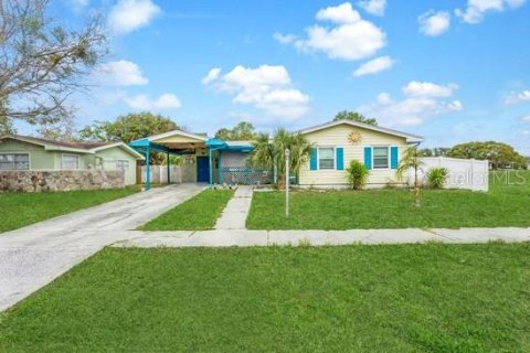Casa en venta en Spring Hill, Florida, 2 dormitorios, 94.39 m2 № 1547758 - foto 2