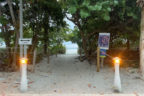 Copropriété à vendre à Miami Beach, Floride: 1 chambre, 99.41 m2 № 1944075 - photo 28