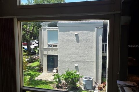 Condo in Sarasota, Florida, 2 bedrooms  № 2199914 - photo 30