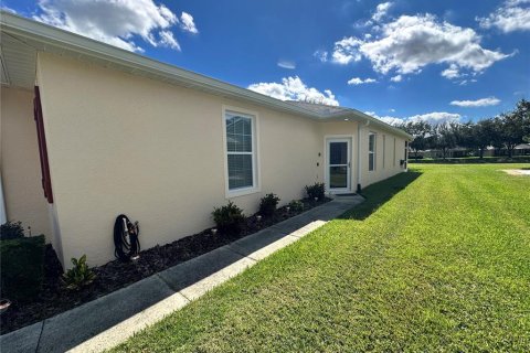 Duplex à Leesburg, Floride 2 chambres, 128.02 m2 № 2419009