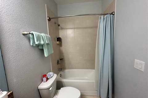 Duplex à vendre à Leesburg, Floride: 2 chambres, 128.02 m2 № 2419009 - photo 19