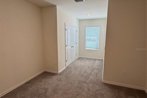 Townhouse in Sarasota, Florida 3 bedrooms, 160.16 sq.m. № 2215240 - photo 20