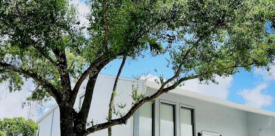 Adosado en Plantation, Florida 2 dormitorios, 163.14 m2 № 1860894