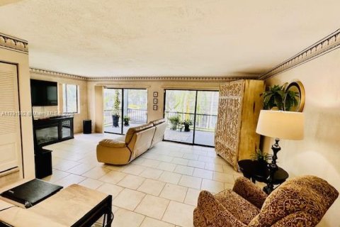 Touwnhouse à vendre à Plantation, Floride: 2 chambres, 163.14 m2 № 1860894 - photo 11