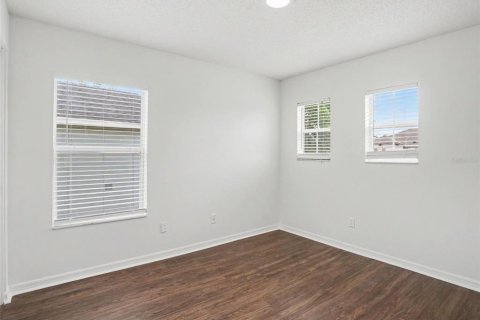 House in Orlando, Florida 3 bedrooms, 255.85 sq.m. № 2101819 - photo 17