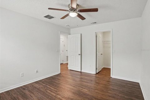House in Orlando, Florida 3 bedrooms, 255.85 sq.m. № 2101819 - photo 16