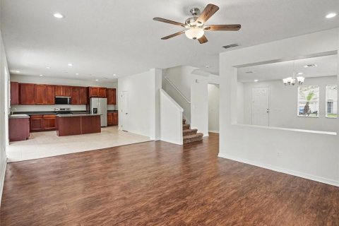 House in Orlando, Florida 3 bedrooms, 255.85 sq.m. № 2101819 - photo 9