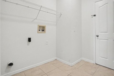 House in Orlando, Florida 3 bedrooms, 255.85 sq.m. № 2101819 - photo 21