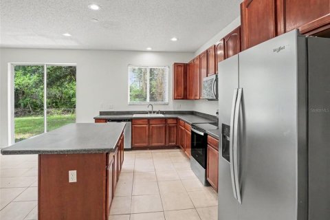 House in Orlando, Florida 3 bedrooms, 255.85 sq.m. № 2101819 - photo 12