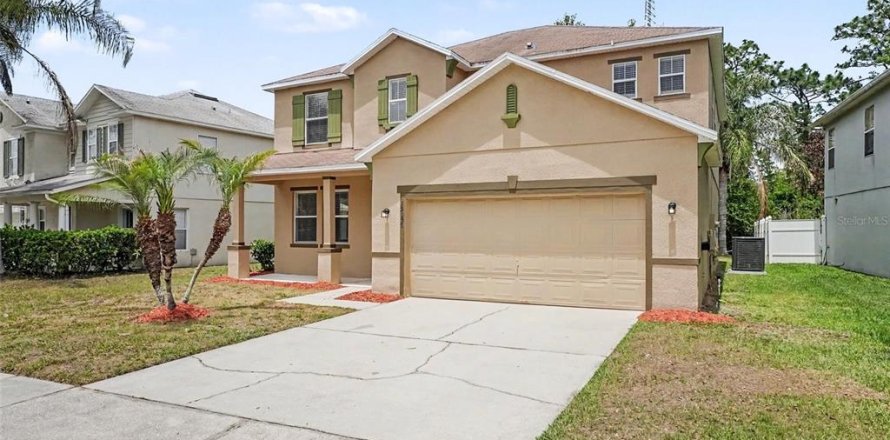 House in Orlando, Florida 3 bedrooms, 255.85 sq.m. № 2101819