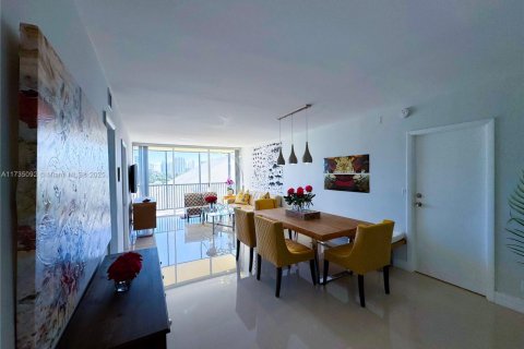 Купить кондоминиум в Авентура, Флорида 2 спальни, 107.49м2, № 1985029 - фото 6