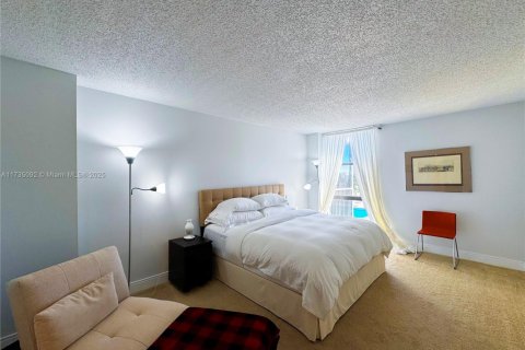 Купить кондоминиум в Авентура, Флорида 2 спальни, 107.49м2, № 1985029 - фото 11