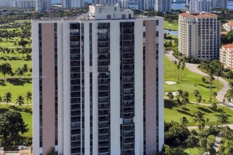 Купить кондоминиум в Авентура, Флорида 2 спальни, 107.49м2, № 1985029 - фото 21