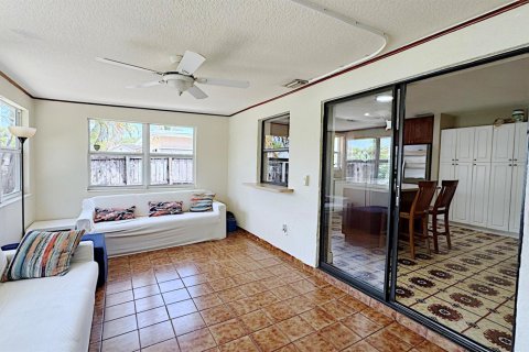 Casa en venta en Dania Beach, Florida, 5 dormitorios, 182.92 m2 № 2192668 - foto 14