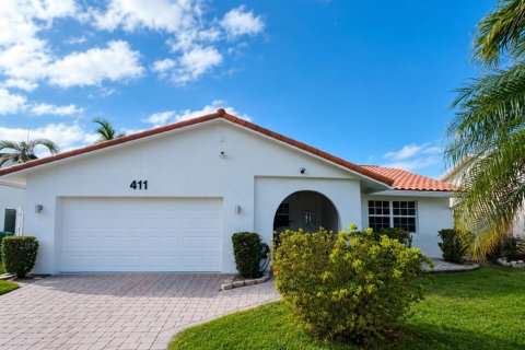Casa en Dania Beach, Florida 5 dormitorios, 182.92 m2 № 2192668