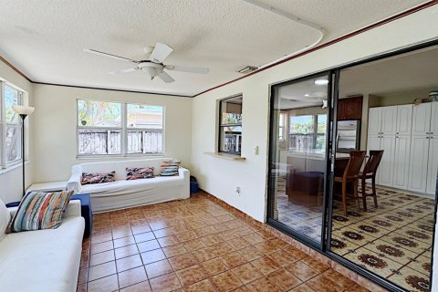 Casa en venta en Dania Beach, Florida, 5 dormitorios, 182.92 m2 № 2192668 - foto 20