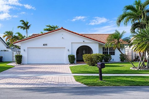 Casa en venta en Dania Beach, Florida, 5 dormitorios, 182.92 m2 № 2192668 - foto 3