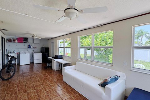 Casa en venta en Dania Beach, Florida, 5 dormitorios, 182.92 m2 № 2192668 - foto 21