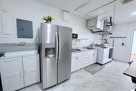 Casa en venta en Dania Beach, Florida, 5 dormitorios, 182.92 m2 № 2192668 - foto 29