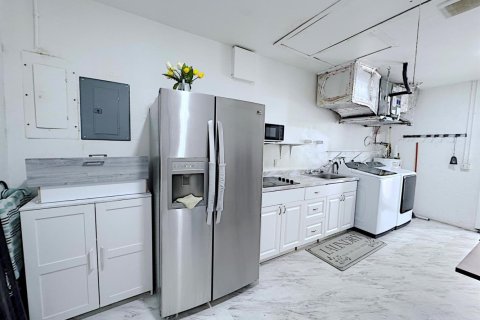 Casa en venta en Dania Beach, Florida, 5 dormitorios, 182.92 m2 № 2192668 - foto 28