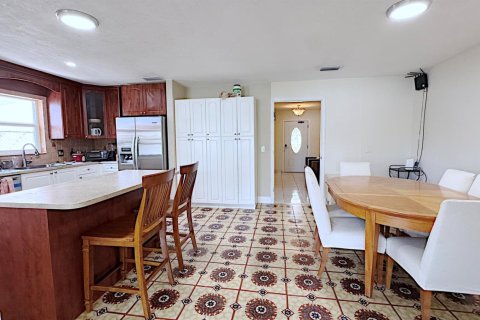 Casa en venta en Dania Beach, Florida, 5 dormitorios, 182.92 m2 № 2192668 - foto 11