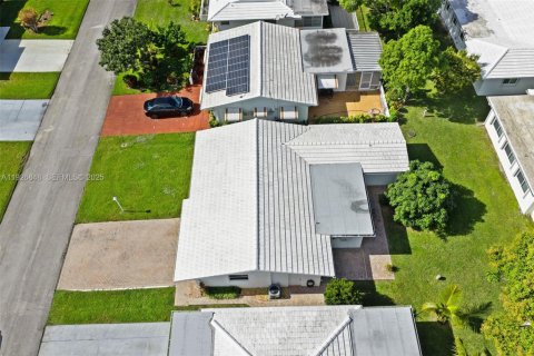 Casa en venta en Tamarac, Florida, 2 dormitorios, 113.9 m2 № 1987713 - foto 27