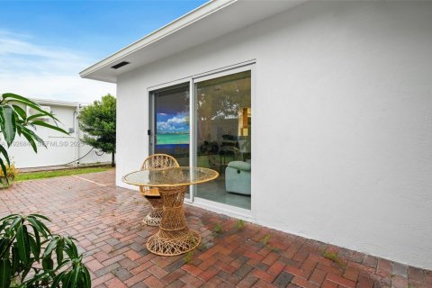 Casa en venta en Tamarac, Florida, 2 dormitorios, 113.9 m2 № 1987713 - foto 21